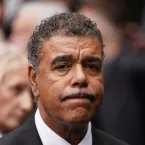 Chris Kamara divulga atualiza��o de sa�de ap�s susto de c�ncer de pr�stata