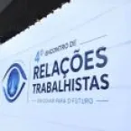 IA ajuda empresas a prever riscos trabalhistas em evento com executivos