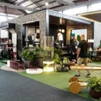 Casas prontas para instalar: cabana, eletroposto e módulo gourmet