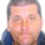 Pol�cia ca�a suspeito ap�s dois homens serem encontrados mortos em Glasgow