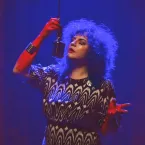 Cantora Luiza Girardello lan�a clipe emocionante sobre depend�ncia afetiva