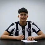 Jovem goleiro � afastado do Botafogo por indisciplina; av� confirma