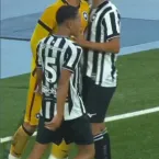 Jovem goleiro � afastado do Botafogo por indisciplina; av� confirma
