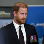 Harry planeja reconciliação com William e Kate antes do aniversário de Diana