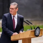 Keir Starmer renuncia como deputado após perder o cargo de primeiro-ministro para Andy Burnham