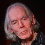 Ator de Hollywood e da BBC volta a atuar mesmo com diag�stico de Alzheimer