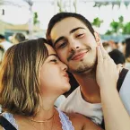 Aprovada pela sogra! Anitta conhece e passa a seguir a m�e de Danilo Mesquita