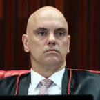 Cena de forte tensão no STF: Moraes e trio de poder entra pela porta principal enquanto rivais usam rota subterrânea