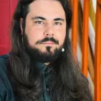 Filho pede para pai fazer drag e exposi��o viraliza luta contra homofobia