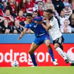 Manchester United empresta Chido Obi ao clube holand�s ap�s fechamento da janela