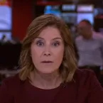 Apresentadora da BBC passa vergonha ao vivo após erro no teleprompter
