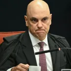 'Tá todo mundo sabendo disso': Filho do ministro Luiz Fux chama ex-banqueiro de irmão e agenda encontro no STF