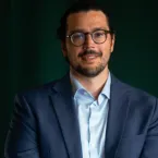 Juros caem: o que empresas devem renegociar primeiro
