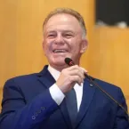 Filha de Magno Malta disputa Senado no Esp�rito Santo em 2026