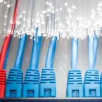 Fibras ópticas substituirão cobre em data centers e salvarão energia