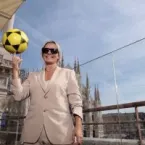Famosos brasileiros fazem almoço em Milão