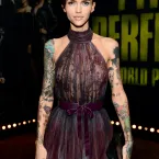 Atriz Ruby Rose revela que foi acusada de matar crian�a ap�s acidente