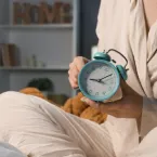 Dor de cabeça para dormir? Nutricionistas revelam 4 alimentos que ajudam a dormir sem parar