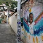 Mãe de jovem morta por policiais pede apoio da sociedade no julgamento