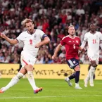 Seleção Ingresa impressiona com futebol ofensivo e goleia Tchéquia