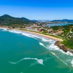 Cidade catarinense do Beto Carrero vira polo de investimentos com praias premiadas