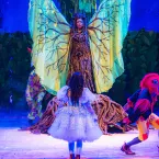 Claudia Ohana brilha em musical de festas juninas inspirado em Shakespeare