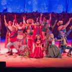 Claudia Ohana brilha em musical de festas juninas inspirado em Shakespeare