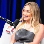 Hilary Duff lança EP de Natal e promete shows no Brasil