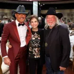 Lenda do country morre dias após cerimônia emocionante na música