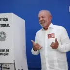 Chuva forte não atrapalha votação no 2º turno em São Paulo