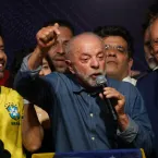 Mundo parabeniza Lula e vê vitória do progresso global