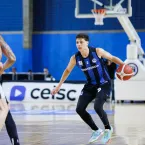 Pinheiros vence com estreante brilhante e t�cnico de volta