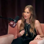 Jennifer Lawrence pode ter feito plástica que custa US$ 30 mil