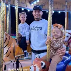 Patrick Mahomes e família vivem tarde mágica em fazenda de abóboras