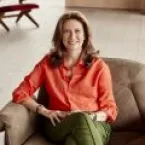 Aviva traz Cristina Anne Betts para seu conselho de administração