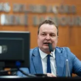 Max repudia lista de mulheres 'estupr�veis' na UFMT