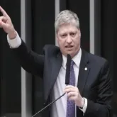 Van Hattem diz que M�cio pediu desculpas para ele ap�s discuss�o com general