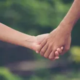 Garota de 13 anos some para ficar com namorado e ele � preso por estupro