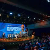 Lula quer saber por que poucas pessoas est�o usando o programa Reforma Casa Brasil