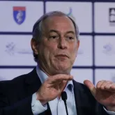 Ciro Gomes � condenado � pris�o por xingar prefeita no Cear�