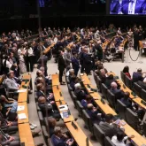 Deputados da Bahia desistem de proposta que adiava fim da escala 6x1; dois dizem que foi erro de assessoria