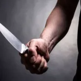 Homem � esfaqueado e pede ajuda na porta de vizinho em Mato Grosso
