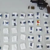Mulher presa por comandar tr�fico de drogas em cidade da Bahia; pol�cia apreende arma e drogas