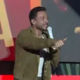 Cantor Wesley Safad�o � acusado de fazer propaganda eleitoral em show