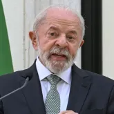 Lula assina lei que tira dinheiro de apostas ilegais e manda para a seguran�a p�blica