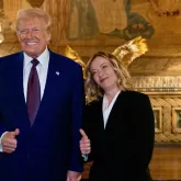Trump diz que Meloni 'implorou' por foto para melhorar sua popularidade