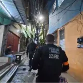 Pol�cia prende grupo que usava documentos falsos para comprar muni��o em Rio das Pedras