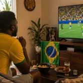 Maioria dos soteropolitanos vai assistir Brasil x Noruega em casa