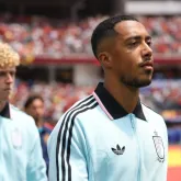 Manchester United contrata o meia belga Tielemans