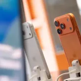Apple ter� assinatura para iPhone nos EUA com pre�os em alta